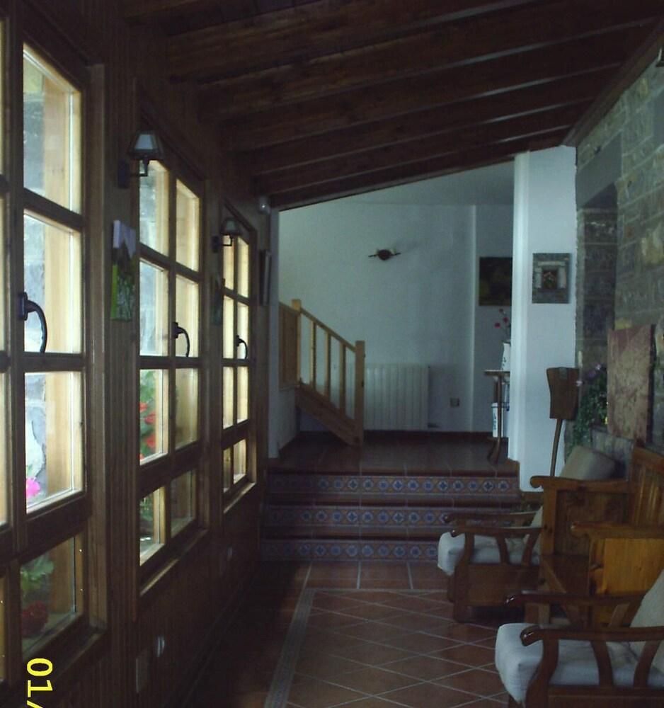 Gabarre Hotel Broto Exterior photo
