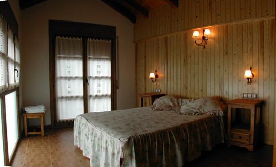 Gabarre Hotel Broto Room photo